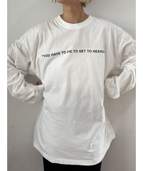 Day and Grade（デイアンドグレイド）の「【メッセージロゴ】オーバーサイズ ロングスリーブTシャツ / ビッグシルエット ロンT / ユニセックス（Tシャツ/カットソー・レディース・オフホワイト・FREE）」の4枚目の写真