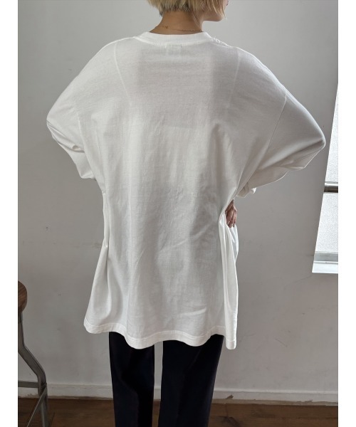 Day and Grade（デイアンドグレイド）の「【メッセージロゴ】オーバーサイズ ロングスリーブTシャツ / ビッグシルエット ロンT / ユニセックス（Tシャツ/カットソー・レディース・オフホワイト・FREE）」の7枚目の写真