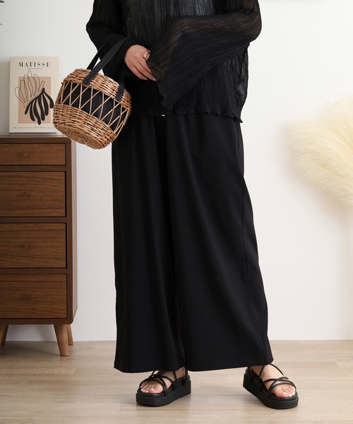 atONE(アットワン)の「ライトクールストレッチワイドパンツ(その他パンツ・レディース・ブラック/チャコール・M/L)」の1枚目の写真