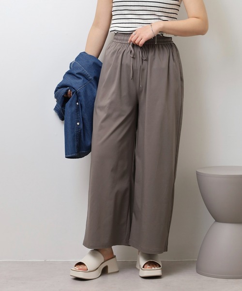 atONE(アットワン)の「ライトクールストレッチワイドパンツ(その他パンツ・レディース・ブラック/チャコール・M/L)」の12枚目の写真