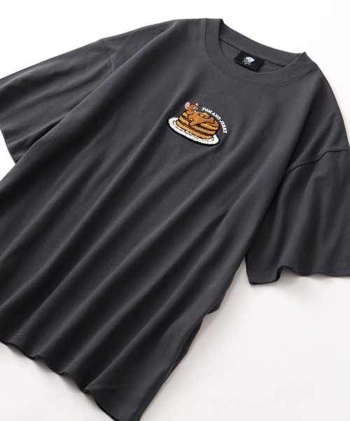 Tom＆Jerry（トムアンドジェリー）の「【Tom & Jerry/トム & ジェリー】ミニサガラ刺繍ハーフスリーブTシャツ（Tシャツ/カットソー・メンズ・オフホワイト/グレイッシュベージュ/ブルーグレー/スミクロ・M/L/LL）」の15枚目の写真