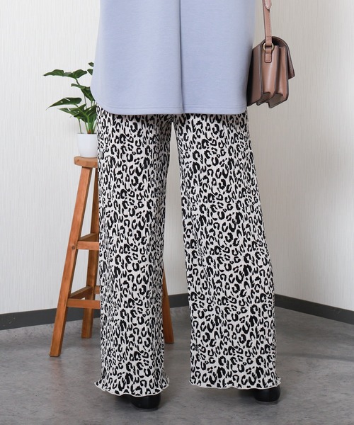 libelle more（リベル モア）の「<美脚>セミワイドパンツ プリーツパンツ【ヒョウ柄】（その他パンツ・レディース・ホワイト×ブラック/ブラック×ホワイト・M/L）」の11枚目の写真