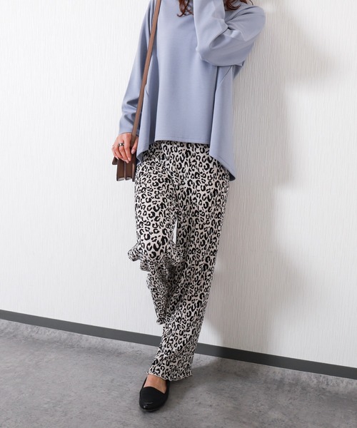 libelle more（リベル モア）の「<美脚>セミワイドパンツ プリーツパンツ【ヒョウ柄】（その他パンツ・レディース・ホワイト×ブラック/ブラック×ホワイト・M/L）」の10枚目の写真