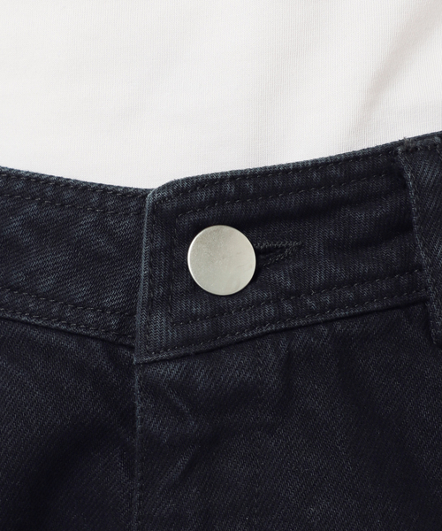 CITYSHOP(シティーショップ)の「KATHARINA DUBBICK 別注 DENIM SHORTS:デニムパンツ(デニムパンツ・レディース・ブラック・29/27)」の9枚目の写真