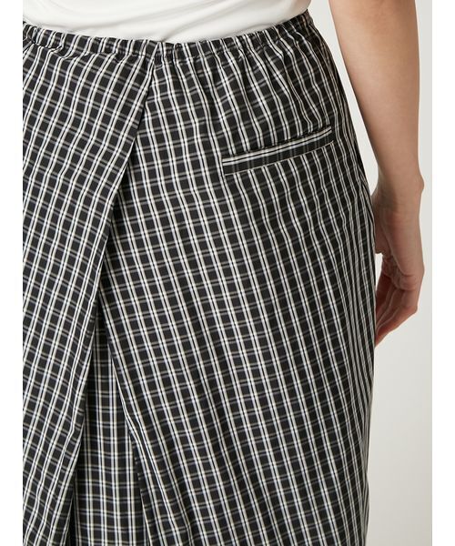 FRAY I.D（フレイアイディー）の「アシメタックタイトスカート（スカート・レディース・チェック/ホワイト/ブラック・0/1）」の12枚目の写真