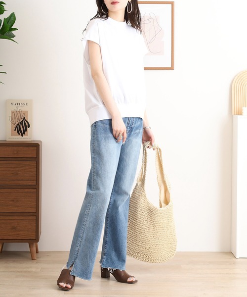 EGLANTINE(エグランティーヌ)の「EGLANTINE バックタックデザインTシャツ 素材切り替え 裾シアーカットソー(Tシャツ/カットソー・レディース・チャコールグレー/オフホワイト/ブラック・40)」の9枚目の写真