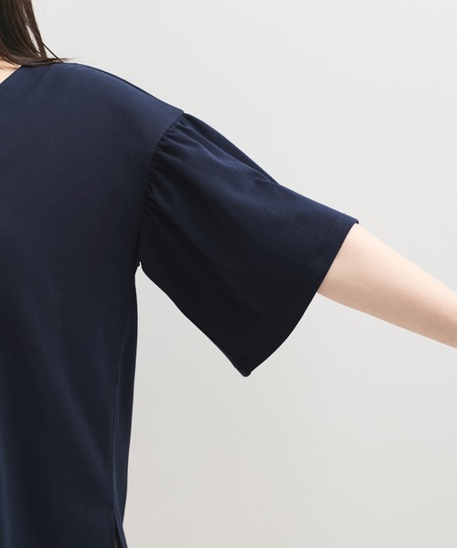 le cercle ADAM ET ROPE'(ルセルクルアダムエロペ)の「【UVケア】袖ボリュームTシャツ(Tシャツ/カットソー・レディース・グレー系その他/ネイビー/グリーン系その他2・FREE)」の18枚目の写真
