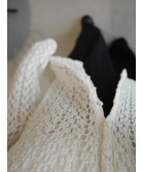 amel(エイメル)の「フラワーエンボスシャツカーディガン/アイボリー(シャツ/ブラウス・レディース・アイボリー・FREE)」の13枚目の写真