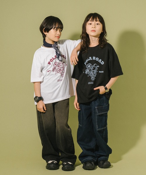 URBAN CHERRY(アーバンチェリー)の「【POLAROAD/ポーラロード】ステッチフラワーロゴオーバーサイズTシャツ(Tシャツ/カットソー・キッズ・ブラック/グリーン/ホワイト・150cm/140cm/120cm/160cm/130cm)」の13枚目の写真
