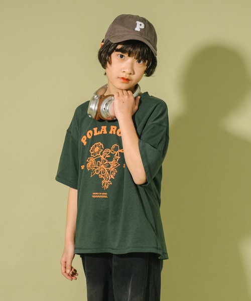 URBAN CHERRY(アーバンチェリー)の「【POLAROAD/ポーラロード】ステッチフラワーロゴオーバーサイズTシャツ(Tシャツ/カットソー・キッズ・ブラック/グリーン/ホワイト・150cm/140cm/120cm/160cm/130cm)」の11枚目の写真