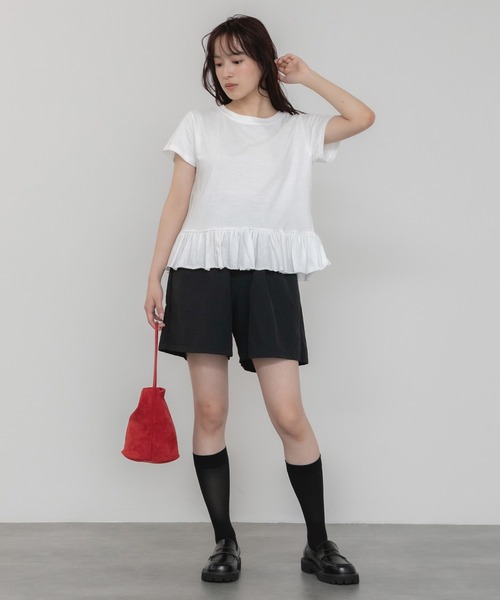 HEILIS(ヘイリス)の「裾フリル半袖ペプラムカットソー / フリルトップス ロンT ロングtシャツ 韓国 ガーリー バレエコア ブロケットコア スポーツミックス フレンチシック 半袖 春服 夏服 クルーネック Tシャツ カジュアル レイヤード ブラック アイボリー オフホワイト グレー(Tシャツ/カットソー・レディース・アイボリー/ブラック/グレー・FREE)」の19枚目の写真
