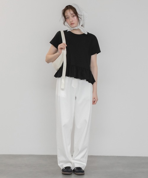 HEILIS(ヘイリス)の「裾フリル半袖ペプラムカットソー / フリルトップス ロンT ロングtシャツ 韓国 ガーリー バレエコア ブロケットコア スポーツミックス フレンチシック 半袖 春服 夏服 クルーネック Tシャツ カジュアル レイヤード ブラック アイボリー オフホワイト グレー(Tシャツ/カットソー・レディース・アイボリー/ブラック/グレー・FREE)」の6枚目の写真