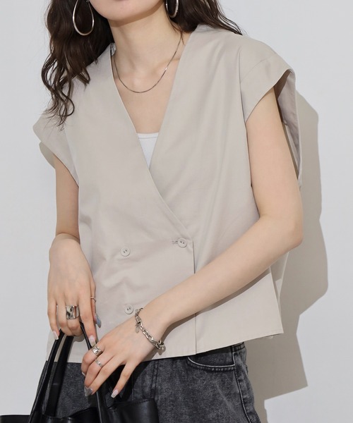 FUNALIVE(ファンアライブ)の「TUTIE. コットンリヨセルツイル ショートベスト(ベスト・レディース・ベージュ/グレー・FREE)」の3枚目の写真