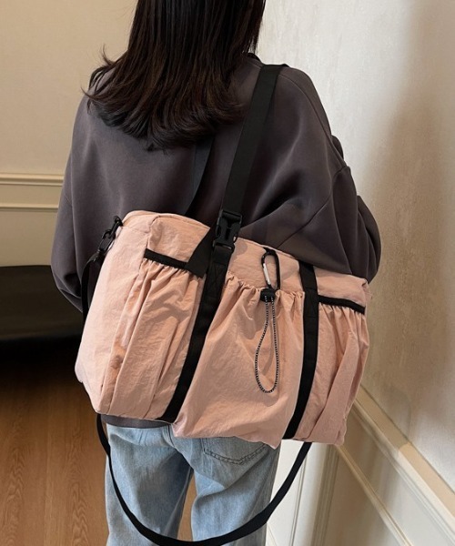 Teem Store(チームストア)の「【2WAY】アウトポケット大容量ナイロンボストントラベルジムバッグ(ボストンバッグ・レディース・ホワイト/ブラック/ブラウン/カーキ/ピンク・F)」の20枚目の写真