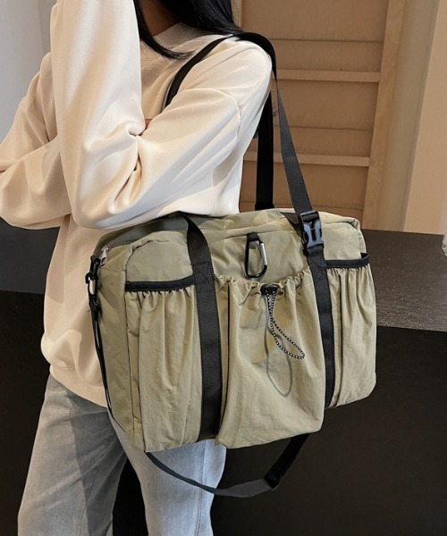 Teem Store(チームストア)の「【2WAY】アウトポケット大容量ナイロンボストントラベルジムバッグ(ボストンバッグ・レディース・ホワイト/ブラック/ブラウン/カーキ/ピンク・F)」の14枚目の写真