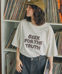 MONO-MART LADY'S | メッセージ ロゴ アップリケ刺繍 Tシャツ(Tシャツ/カットソー)