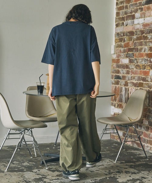 MONO-MART LADY'S（モノマートレディース）の「メッセージ ロゴ アップリケ刺繍 Tシャツ（Tシャツ/カットソー・レディース・アイボリー/ネイビー・FREE）」の18枚目の写真