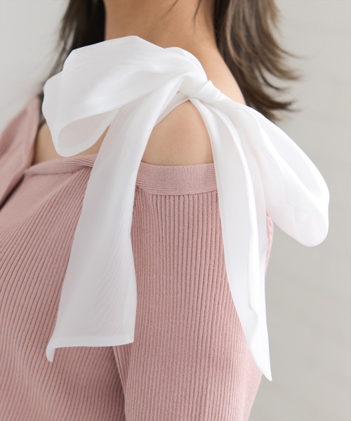 REDYAZEL（レディアゼル）の「ショルダーリボンオフショルニットトップス（カーディガン/ボレロ・レディース・ホワイト/ピンク/ブラック/グリーン・FREE）」の16枚目の写真