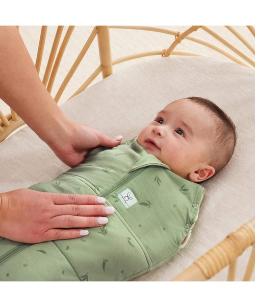 ergoPouch（エルゴポーチ）の「ergoPouch/コクーンスワドルバッグ 2.5TOG（新生児～／新生児から寝返りが始まった赤ちゃんにおすすめ&夜泣き対策に）（おくるみ・キッズ・ライトグリーン/グリーン/セージグリーン・3MONTH/6MONTH/12MONTH/NewBorn）」の16枚目の写真