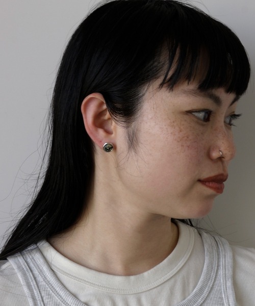 whoseA(フーシー)の「【silver925】RoundgemstonePierce/ラウンドジェムストーンピアス(ピアス(両耳用)・レディース・マルチ/アイボリー/ブルー・FREE)」の5枚目の写真
