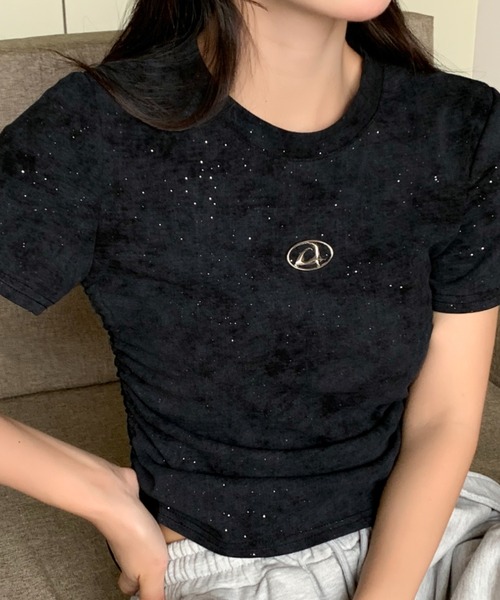 Sibra(シブラ)の「くしゅっとギャザー×光沢メタルパーツが映えるスモーキーTシャツ/こなれ感漂う大人カジュアルにマスト(Tシャツ/カットソー・レディース・ベージュ/ホワイト/ブラック・M)」の15枚目の写真