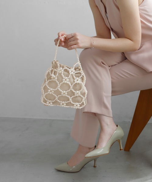 ANEMONE（アネモネ）の「ビーズ編み巾着2WAYバッグ（ショルダーバッグ・レディース・クリア/ホワイト系その他2/シルバー・FREE）」の2枚目の写真