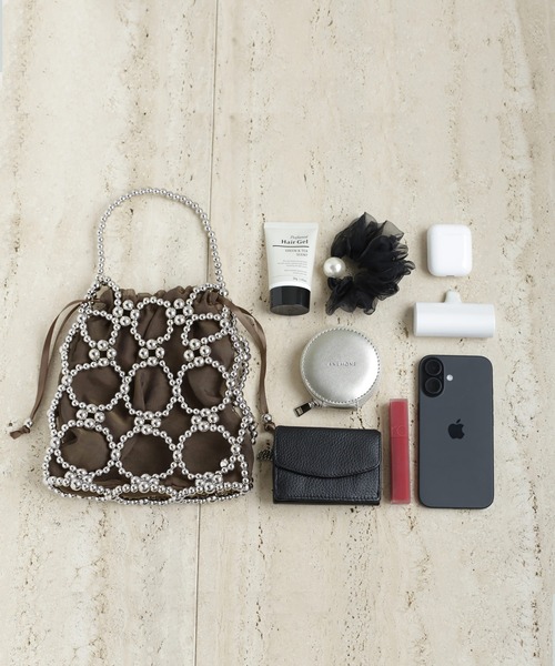 ANEMONE（アネモネ）の「ビーズ編み巾着2WAYバッグ（ショルダーバッグ・レディース・クリア/ホワイト系その他2/シルバー・FREE）」の11枚目の写真