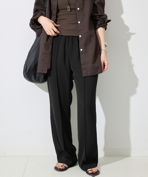 SLOBE IENA（スローブイエナ）の「《4サイズ展開/WEB限定/追加》ピンタックセミフレアパンツ（その他パンツ・レディース・ブラック・34/36/38/40）」の3枚目の写真