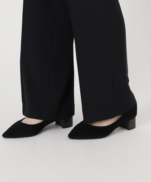 SLOBE IENA（スローブイエナ）の「《4サイズ展開/WEB限定/追加》ピンタックセミフレアパンツ（その他パンツ・レディース・ブラック・34/36/38/40）」の16枚目の写真