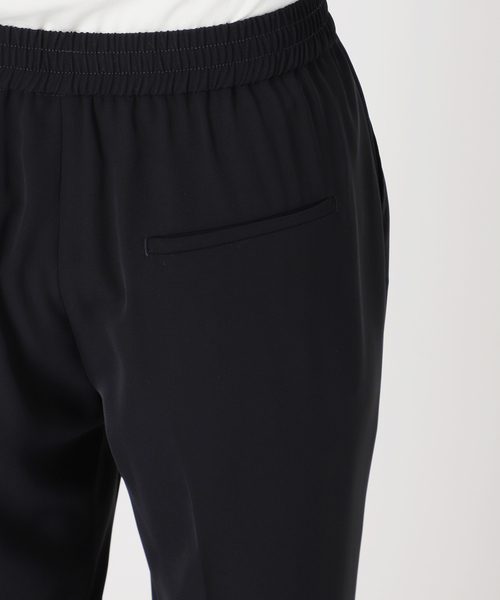 SLOBE IENA（スローブイエナ）の「《4サイズ展開/WEB限定/追加》ピンタックセミフレアパンツ（その他パンツ・レディース・ブラック・34/36/38/40）」の17枚目の写真