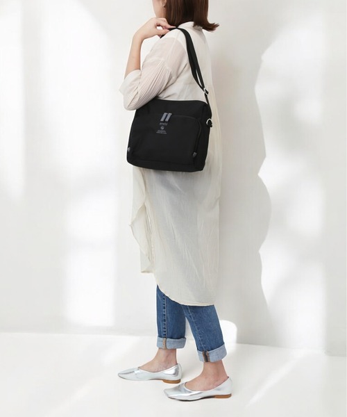 anello GRANDE（アネログランデ）の「anelloGRANDE フィッティー ショルダー（ショルダーバッグ・レディース・グレー/ネイビー/ブラック・FREE）」の14枚目の写真