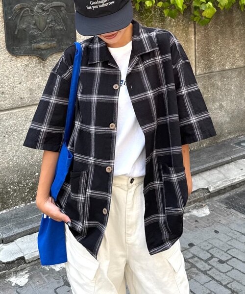CIAOPANIC TYPY（チャオパニックティピー）の「【ユニセックスで着れる】コットンリネンカバーオールシャツ（シャツ/ブラウス・メンズ・ブラック/ブルー/ベージュ/ネイビー・LARGE/MEDIUM）」の2枚目の写真
