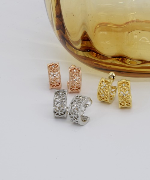 CALIN STANDARD(カリンスタンダード)の「◆金属アレルギー対応◆◆made in japan◆【痛くない】【落ちにくい】【ストレスフリーな着け心地】フラワーレース ミニループフィットイヤリング(イヤリング・レディース・シルバー/ゴールド/ピンクゴールド・FREE)」の4枚目の写真