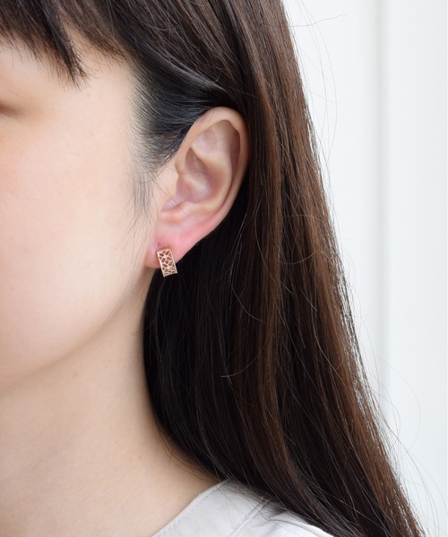 CALIN STANDARD(カリンスタンダード)の「◆金属アレルギー対応◆◆made in japan◆【痛くない】【落ちにくい】【ストレスフリーな着け心地】フラワーレース ミニループフィットイヤリング(イヤリング・レディース・シルバー/ゴールド/ピンクゴールド・FREE)」の6枚目の写真
