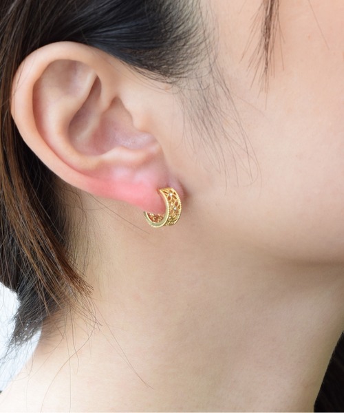 CALIN STANDARD(カリンスタンダード)の「◆金属アレルギー対応◆◆made in japan◆【痛くない】【落ちにくい】【ストレスフリーな着け心地】フラワーレース ミニループフィットイヤリング(イヤリング・レディース・シルバー/ゴールド/ピンクゴールド・FREE)」の9枚目の写真