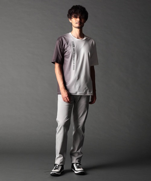 NICOLE CLUB FOR MEN（ニコルクラブフォーメン）の「【２５モデルEC限定再販売】ストレッチポンチ　縦ロゴグラデーションTシャツ（Tシャツ/カットソー・メンズ・ブルー系/グレー系・MEDIUM/LARGE/X-LARGE）」の3枚目の写真