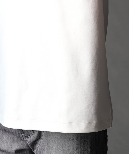 NICOLE CLUB FOR MEN（ニコルクラブフォーメン）の「【２５モデルEC限定再販売】ストレッチポンチ　縦ロゴグラデーションTシャツ（Tシャツ/カットソー・メンズ・ブルー系/グレー系・MEDIUM/LARGE/X-LARGE）」の9枚目の写真