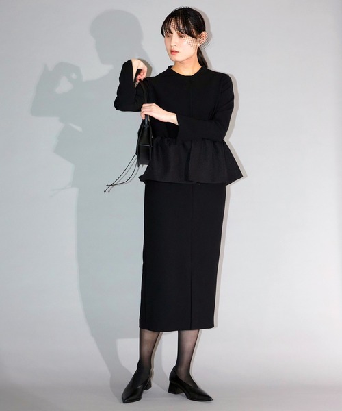 Ranerrh(ラネリ)の「ペプラムデザインフォーマルワンピース【喪服・礼服】【入卒式・結婚式】【正喪服】【春秋冬用】【入学式・卒業式】(ワンピース・レディース・ブラック・38/36/40)」の4枚目の写真