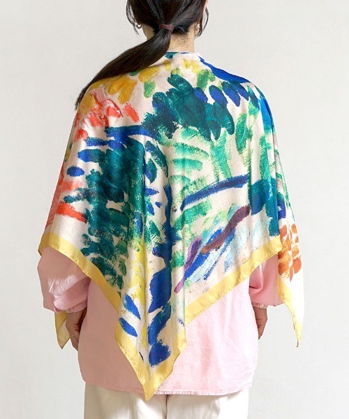 10mois（ディモワ）の「【マティス×10mois(ディモワ)】アンリ・マティス ナーシングスカーフ コリウールの風景 / 授乳ケープ（授乳ケープ/授乳クッション・レディース・マルチ・ONESIZE）」の3枚目の写真