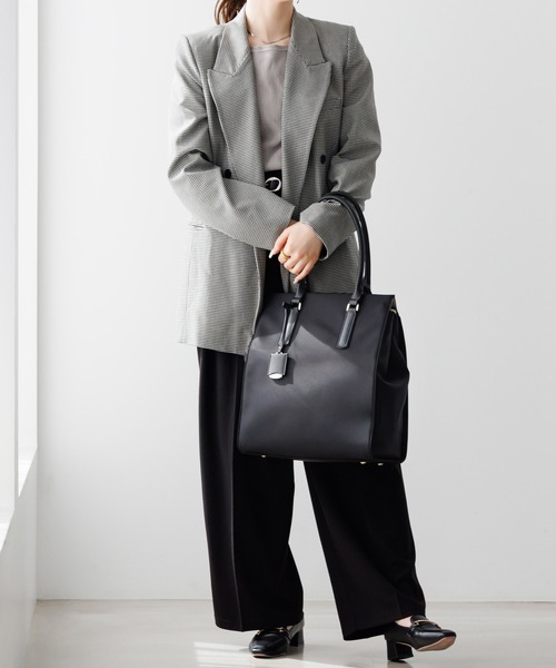 Jewelna Rose(ジュエルナローズ)の「OLバッグ・エト エアリィ 縦型トートバッグ 16272(トートバッグ・レディース・ブラック/グレイッシュベージュ/ライトピンク・FREE)」の8枚目の写真