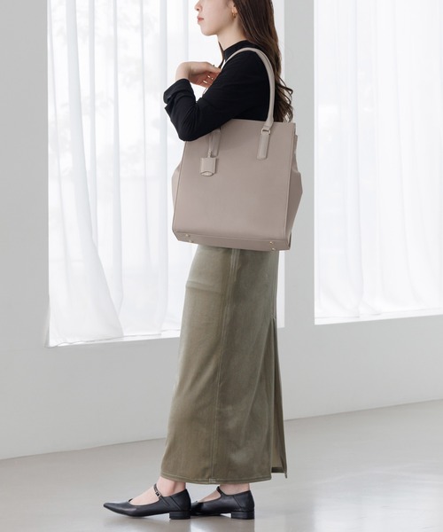 Jewelna Rose(ジュエルナローズ)の「OLバッグ・エト エアリィ 縦型トートバッグ 16272(トートバッグ・レディース・ブラック/グレイッシュベージュ/ライトピンク・FREE)」の11枚目の写真
