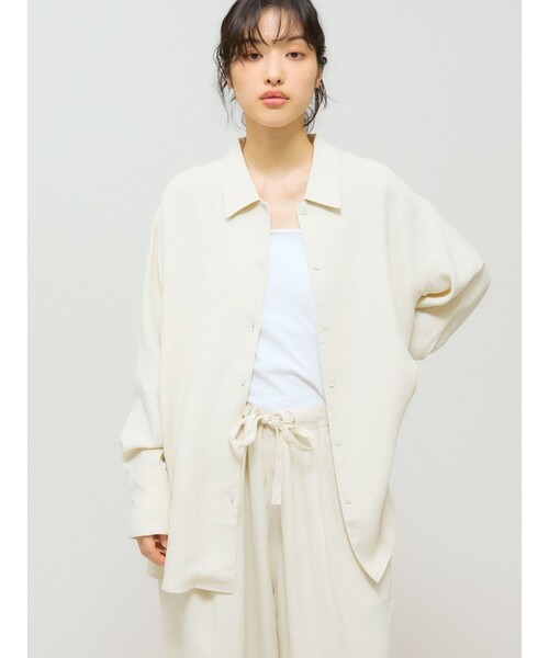 MIDIUMISOLID(ミディウミソリッド)の「MIDIUMISOLID for Ladies リラックスジャカードシャツ(シャツ/ブラウス・レディース・ブラック/アイボリー・FREE)」の10枚目の写真