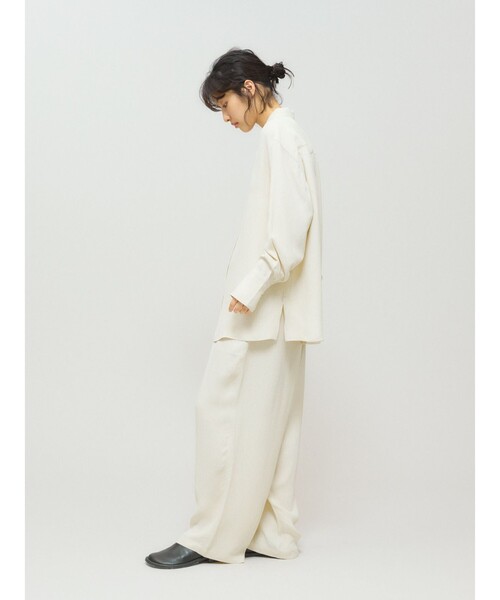 MIDIUMISOLID(ミディウミソリッド)の「MIDIUMISOLID for Ladies リラックスジャカードシャツ(シャツ/ブラウス・レディース・ブラック/アイボリー・FREE)」の13枚目の写真