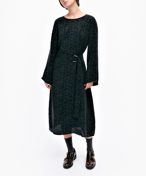 marimekko(マリメッコ)の「Tyvari Piirto Unikko / dress(ワンピース・レディース・ブラック・34/40/36/38/32)」の1枚目の写真