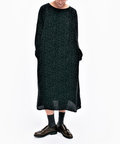 marimekko(マリメッコ)の「Tyvari Piirto Unikko / dress(ワンピース・レディース・ブラック・34/40/36/38/32)」の2枚目の写真