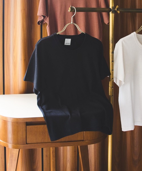 ROSE BUD(ローズバッド)の「BASIC S/S TEE(Tシャツ/カットソー・レディース・ホワイト/ブラウン/ブラック・ONE SIZE)」の2枚目の写真
