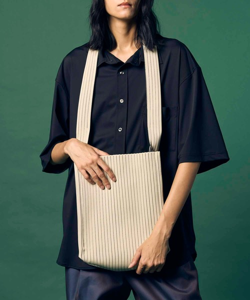 MAISON SPECIAL（メゾンスペシャル）の「《UNISEX》【EX】Knit Shoulder Tote Bag/ニットショルダートートバッグ【MAISON SPECIAL/メゾンスペシャル】（ショルダーバッグ・メンズ・レッド/ブラック/オフホワイト/シルバー・FREE）」の2枚目の写真