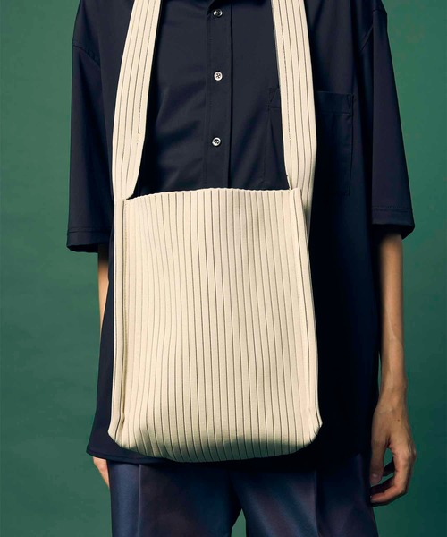 MAISON SPECIAL（メゾンスペシャル）の「《UNISEX》【EX】Knit Shoulder Tote Bag/ニットショルダートートバッグ【MAISON SPECIAL/メゾンスペシャル】（ショルダーバッグ・メンズ・レッド/ブラック/オフホワイト/シルバー・FREE）」の13枚目の写真