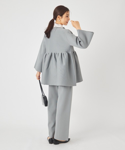 ever closet(エバークローゼット)の「ペプラムニット ジャケット(カーディガン/ボレロ・レディース・ブラック/グレー・F)」の8枚目の写真