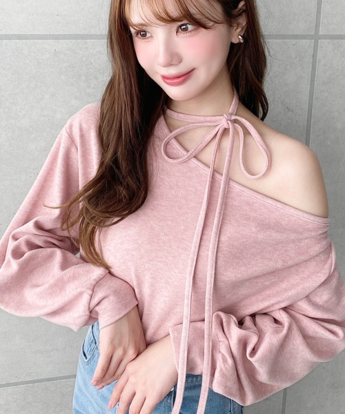 moment+(モーメントプラス)の「ストラップチョーカーネックリボンアシメワンショルダーニットソープルオーバー(Tシャツ/カットソー・レディース・ベージュ/ピンク/ブラック/グレー・M)」の4枚目の写真